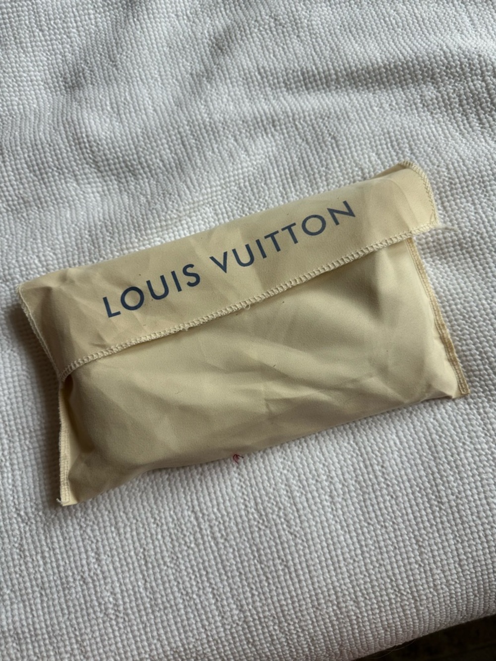 Taupe Monogram Pochette Félicie with Gold Chain - Picture 3 of 10